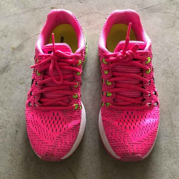 nike zoom structure pink